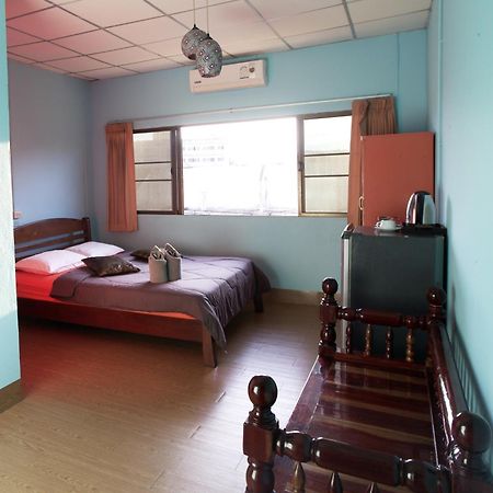 Holiday Phangan - Hostel & Bar Thong Sala Luaran gambar