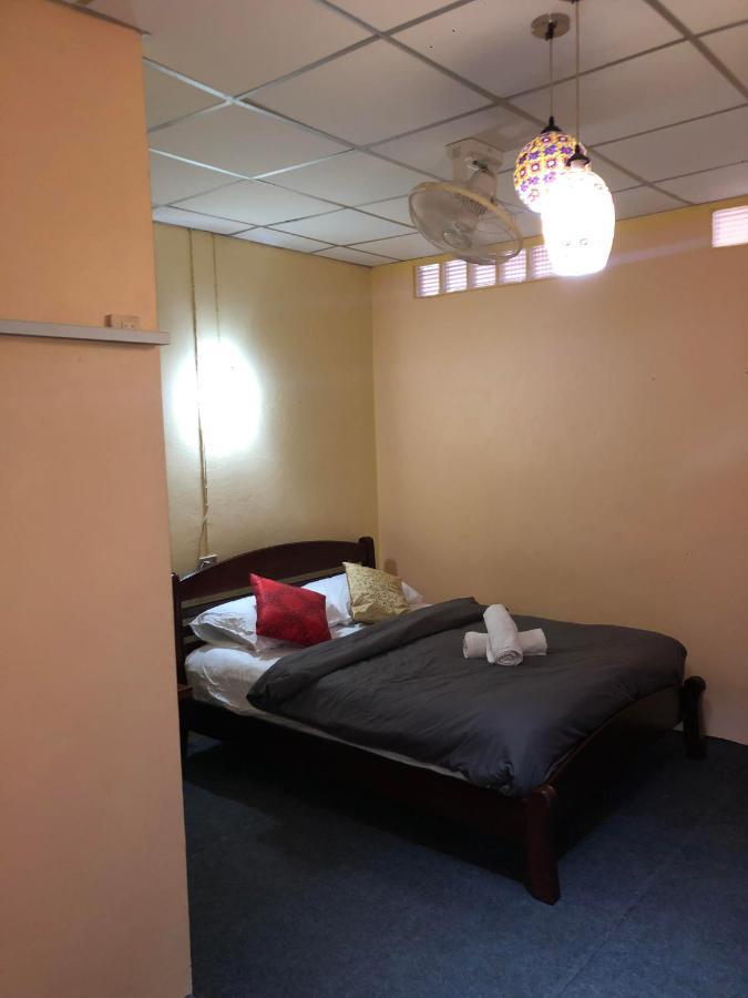 Holiday Phangan - Hostel & Bar Thong Sala Luaran gambar