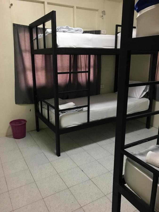 Holiday Phangan - Hostel & Bar Thong Sala Luaran gambar