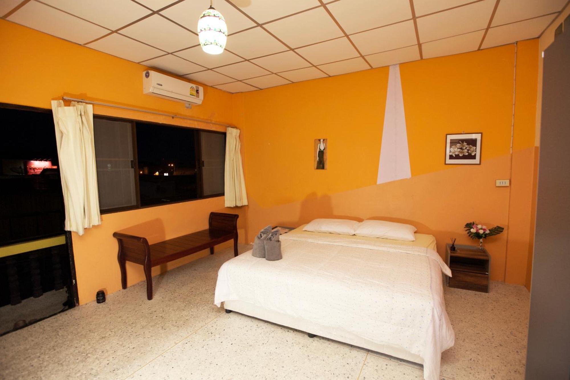 Holiday Phangan - Hostel & Bar Thong Sala Luaran gambar
