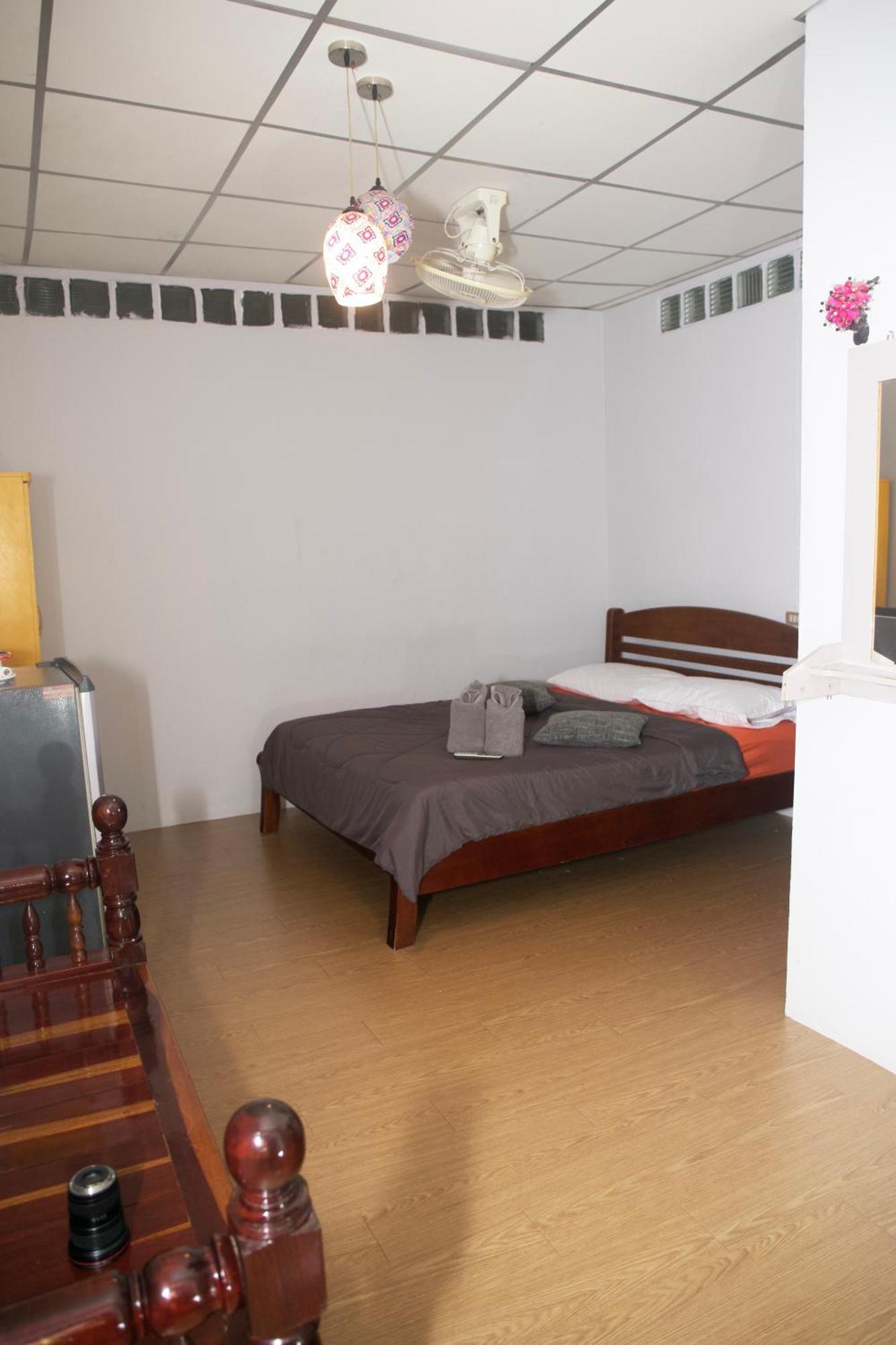 Holiday Phangan - Hostel & Bar Thong Sala Luaran gambar