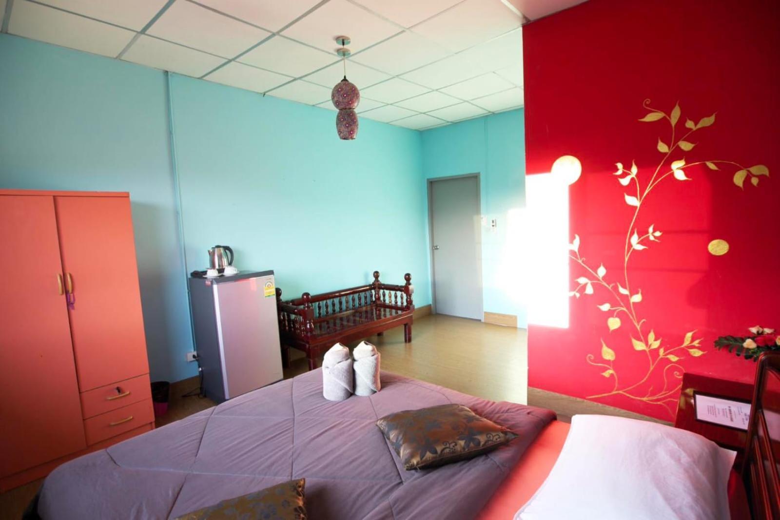 Holiday Phangan - Hostel & Bar Thong Sala Luaran gambar